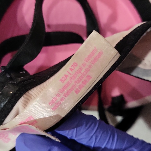 Victoria's Secret PINK Bra - Picture 9 of 11
